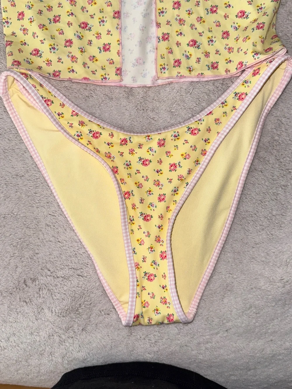 Frankies Bikinis yellow floral
